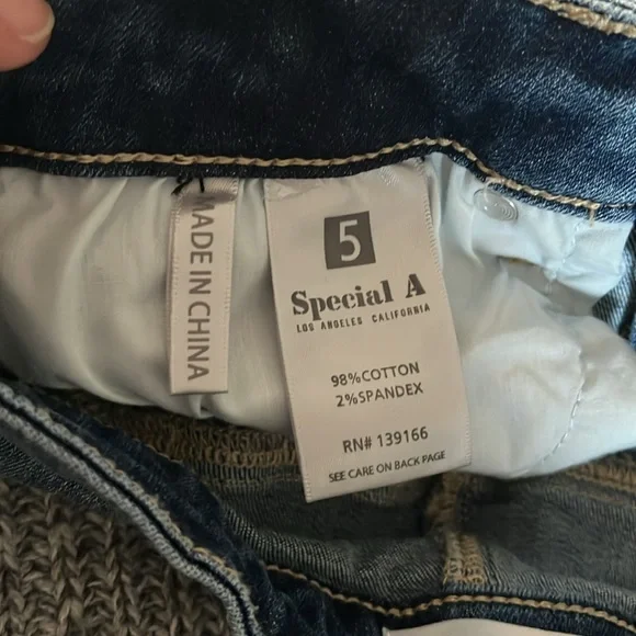 Special A Jeans HP! 🥳 - Picture 6 of 7